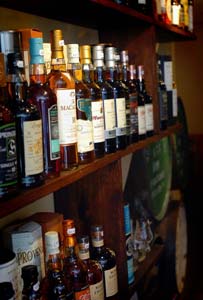 The Wine Shop logo
